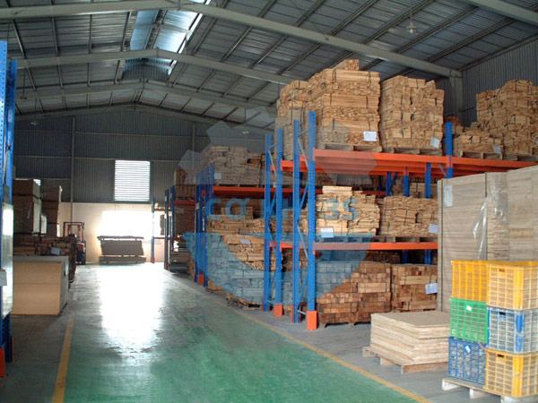 Kệ để gỗ ép công nghiệp