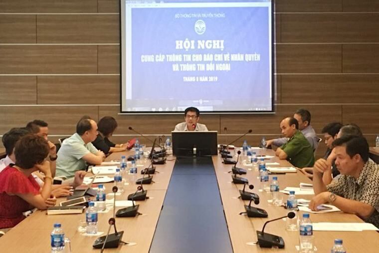 Cục Thông tin đối ngoại gia hạn tuyển dụng viên chức kế toán,... năm 2020