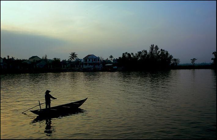 Phân tích hình tượng con sông Đà hung bạo